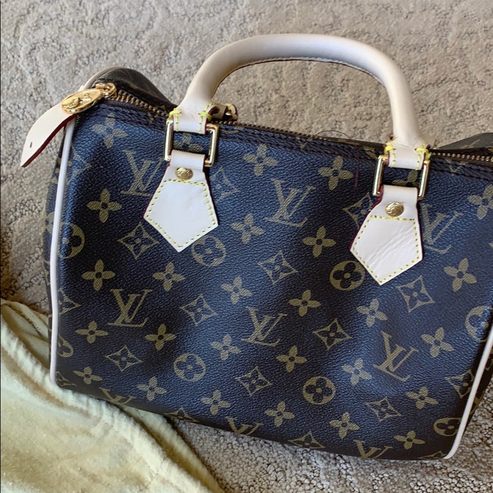LV non authentic purse